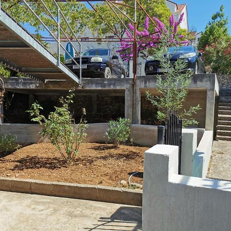 סוטיבאן Roses Apartment Brac מראה חיצוני תמונה