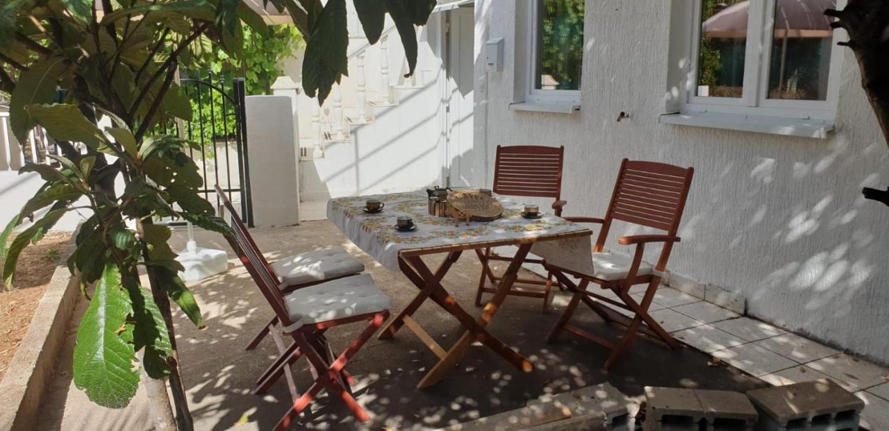 סוטיבאן Roses Apartment Brac מראה חיצוני תמונה